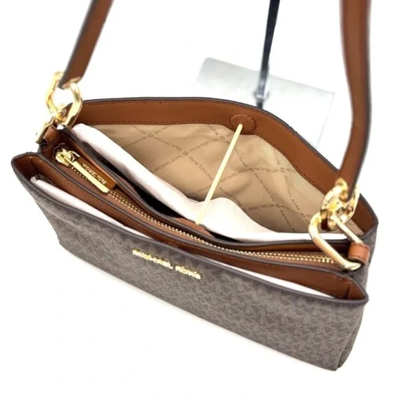 Michael Kors Trisha Medium Triple Compartment Crossbody Bag Brown Signature - Picture 9 of 11